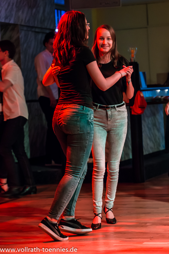 2019 11 30 Tanzparty Jugend 0571